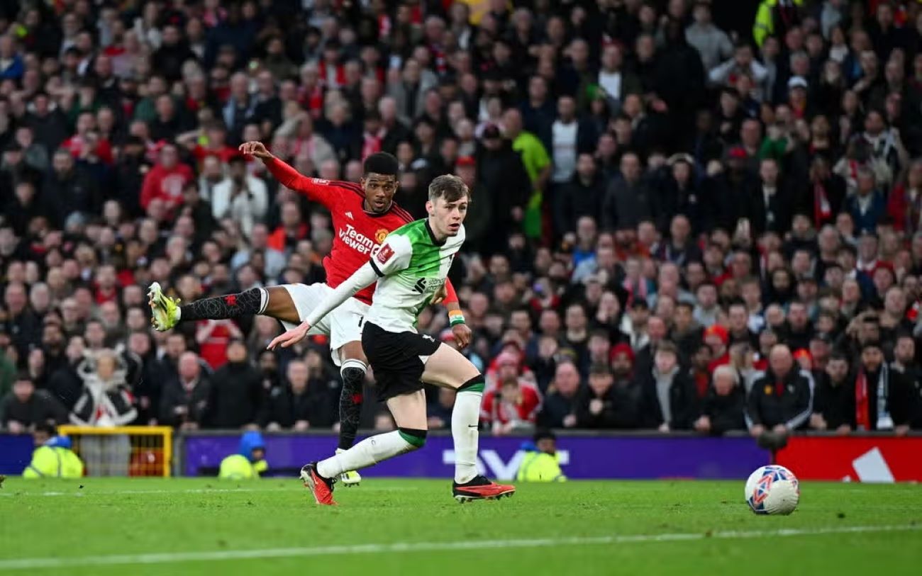 Amad's Late Heroics Goal Seals Manchester United's 4-3 Victory Over Liverpool in FA Cup Thriller